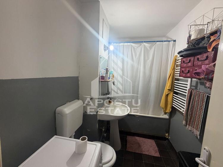 Apartament cu 2 camere decomandat, mobilat în Bucovina