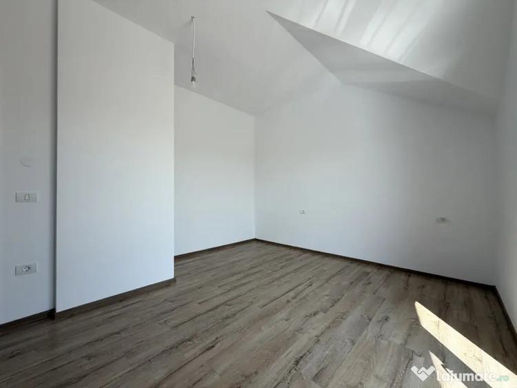 Casă cu 4 camere cu Teren 350 Mp în Covaci