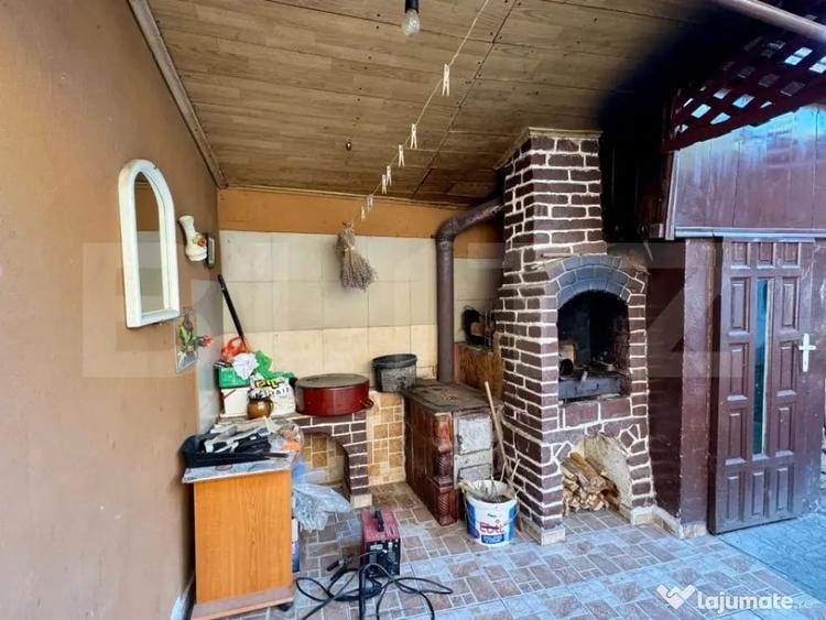 Casă cu 5 camere cu Teren 260 Mp în Central