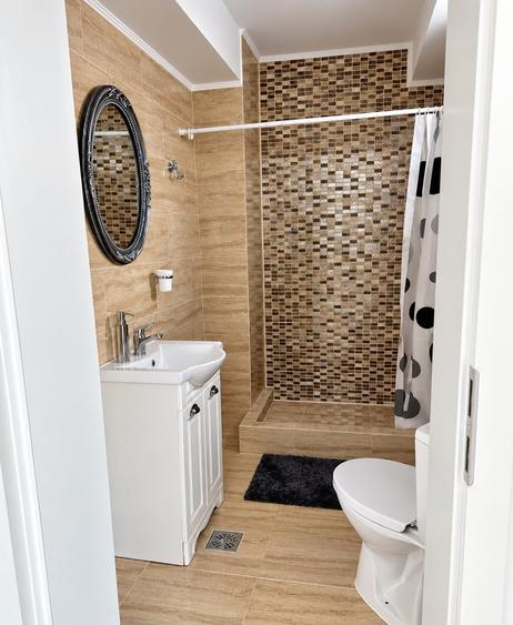 Apartament cu 3 camere în Aurel Vlaicu