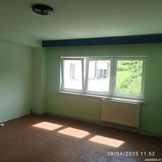 Apartament cu 2 camere decomandat în Bușteni