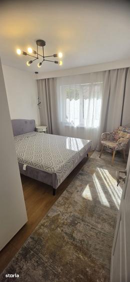 Zona Catedralei-apartament semidecomandat cu 3 camere - 9