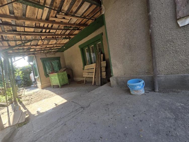 Casă cu 3 camere cu Teren 365 Mp în Est