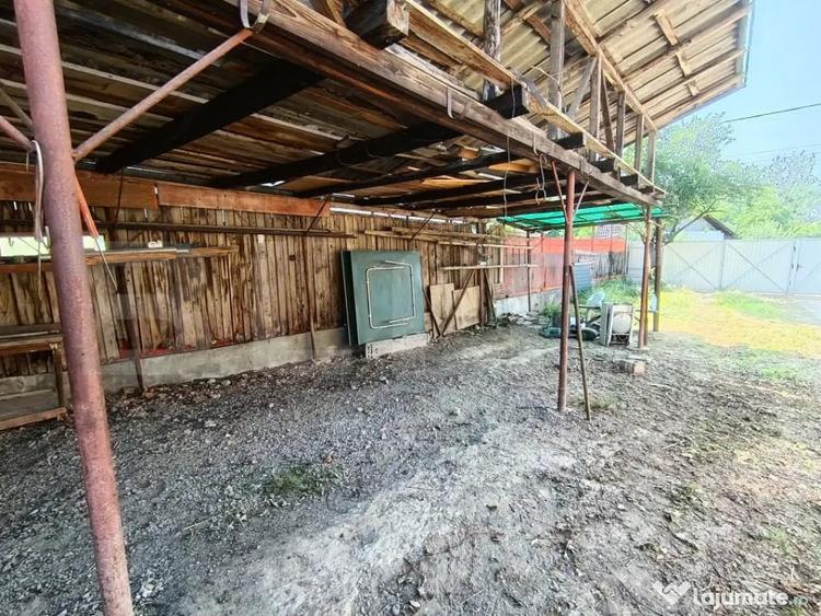Casă cu 2 camere cu Teren 3350 Mp în Central