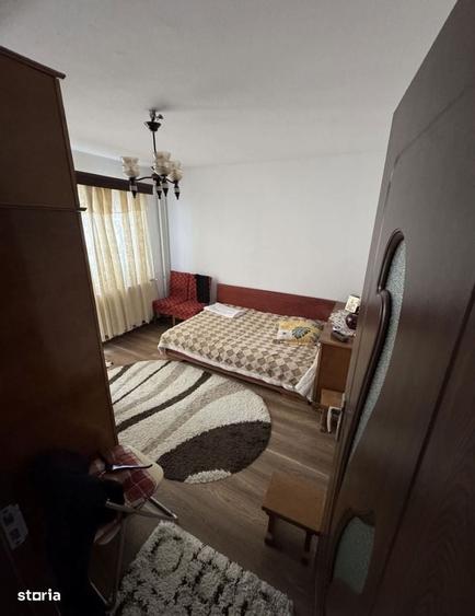 Apartament cu 2 camere decomandat în Valea Rosie