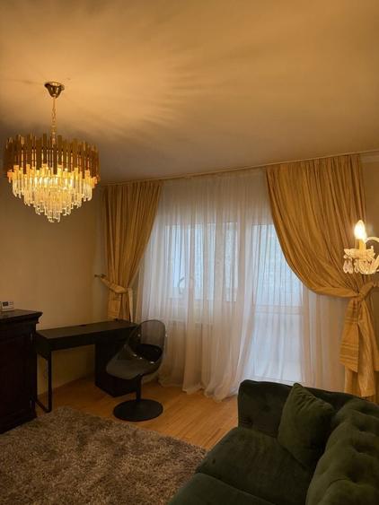 Casă cu 3 camere decomandat în Albești