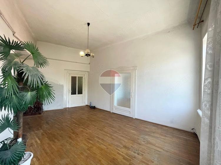 Casa cu 3 camere de vanzare in zona centrala comison 0% + garaj - 16
