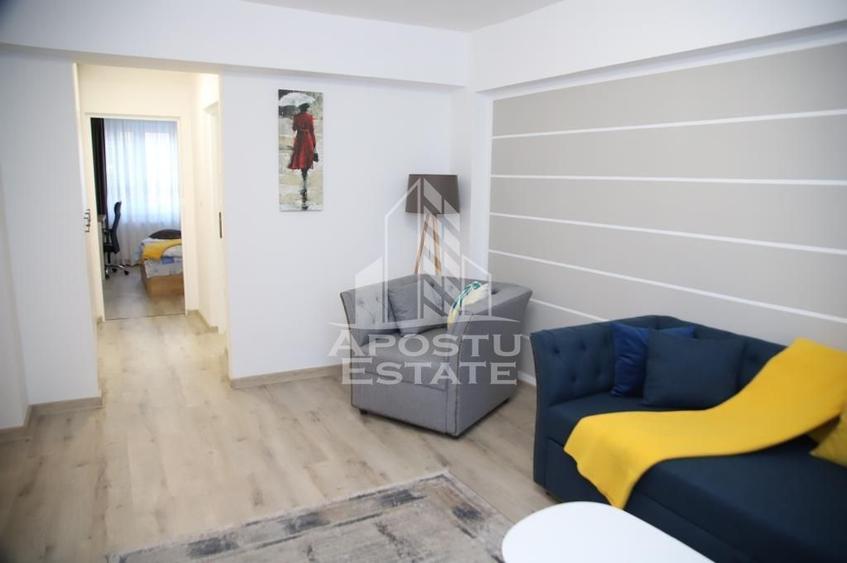Apartament cu 2 camere semidecomandat, mobilat în Ultracentral