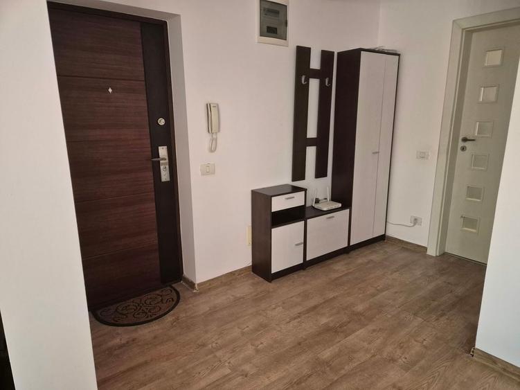 Apartament cu 2 camere decomandat, mobilat în Giroc