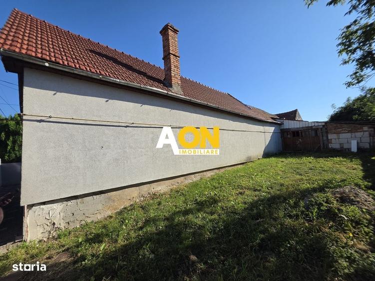 Casă cu 3 camere în Micești