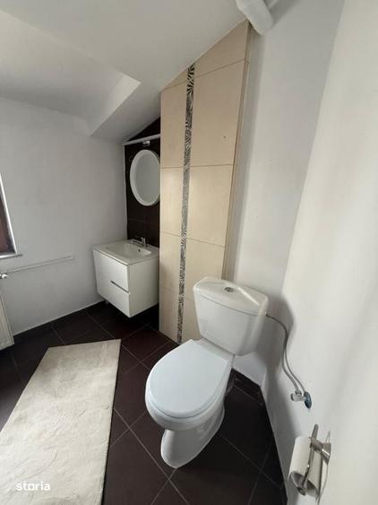 Apartament cu 3 camere, mobilat în Central