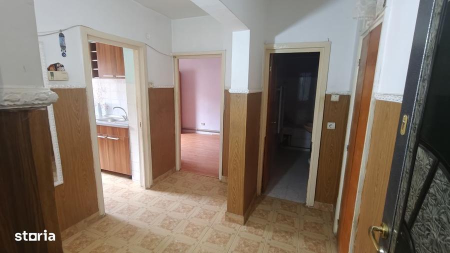 Apartament cu 2 camere decomandat în Răcădău