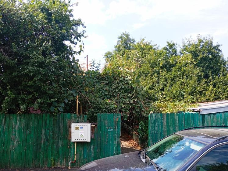 Casă cu 4 camere cu Garaj în Colentina