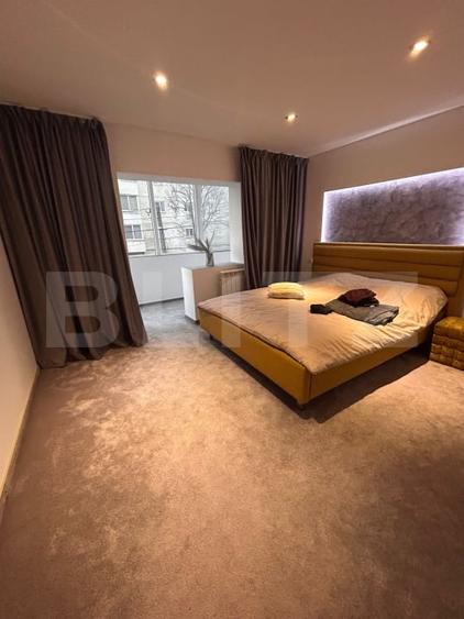 Apartament cu 3 camere decomandat, mobilat în Traian