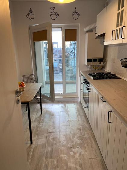Apartament cu 2 camere, mobilat în Parcul Carol