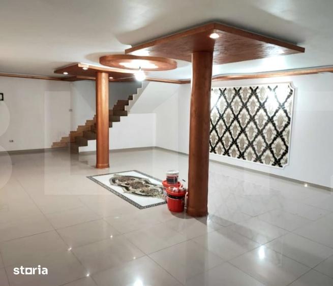 Casă cu 5 camere cu Teren 1100 Mp în Central