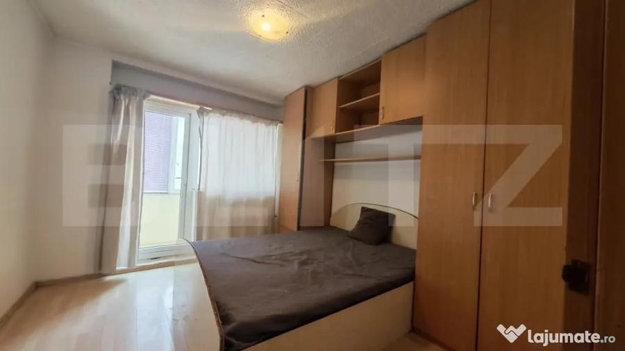 Apartament cu 3 camere decomandat în Nufărul