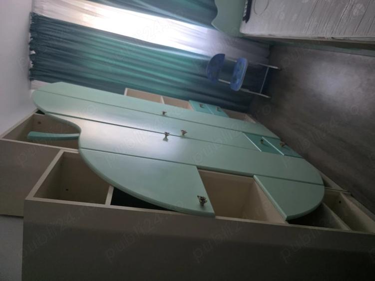 Apartament cu 3 camere decomandat în 9 Mai