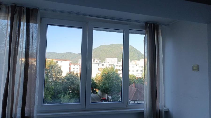 Garsonieră decomandată, mobilată în Astra