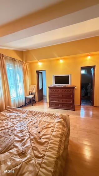 Casă cu 4 camere cu Teren 450 Mp în Săsar