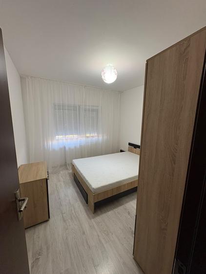 Apartament cu 2 camere decomandat în Aradului