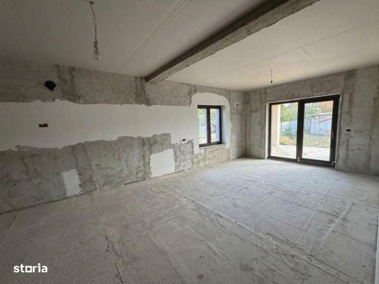 Casă cu 4 camere în Strejnicu