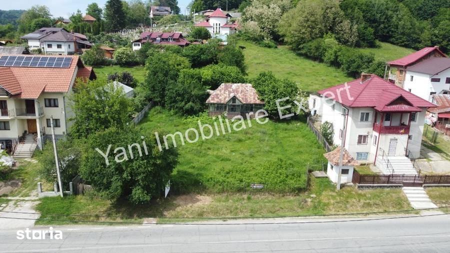 Teren de 5500 mp, în Valea Iașului
