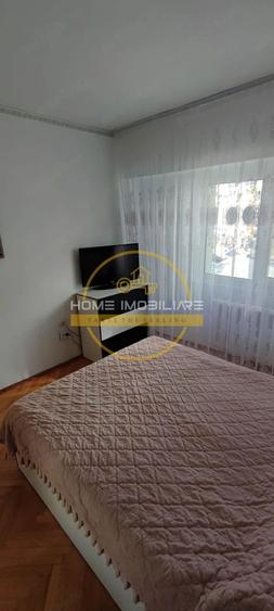 Apartament cu 3 camere decomandat, mobilat în Dacia