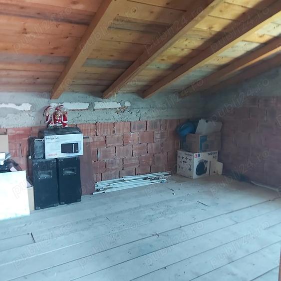 Casă cu 5 camere cu Teren 700 Mp în Miroslava