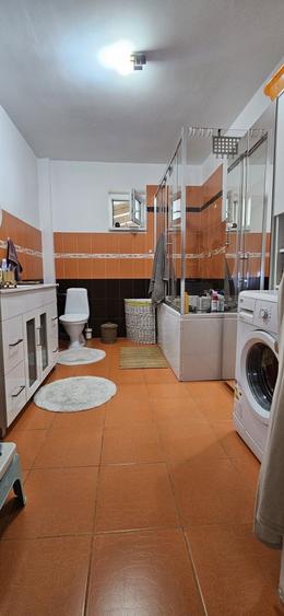 Casă cu 4 camere în Sânmihaiu Român
