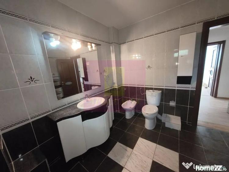 Casă cu 1 camere cu Teren 1000 Mp în Central