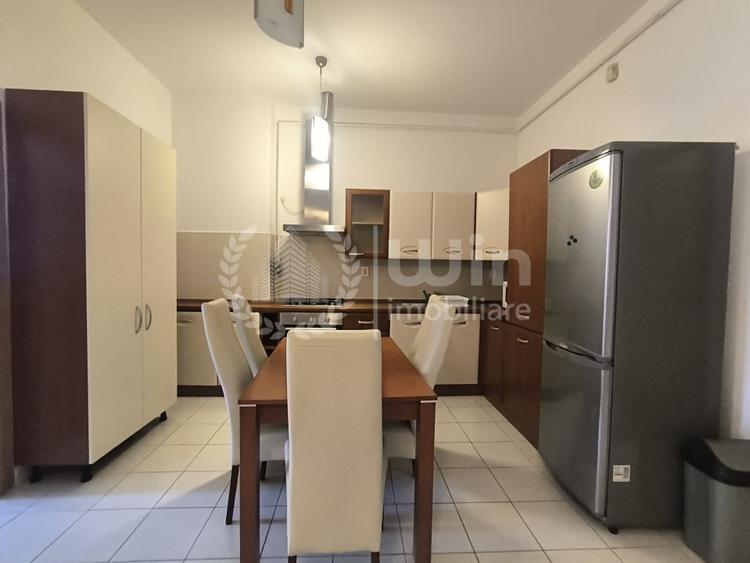 Apartament cu 2 camere decomandat, mobilat în Plopilor
