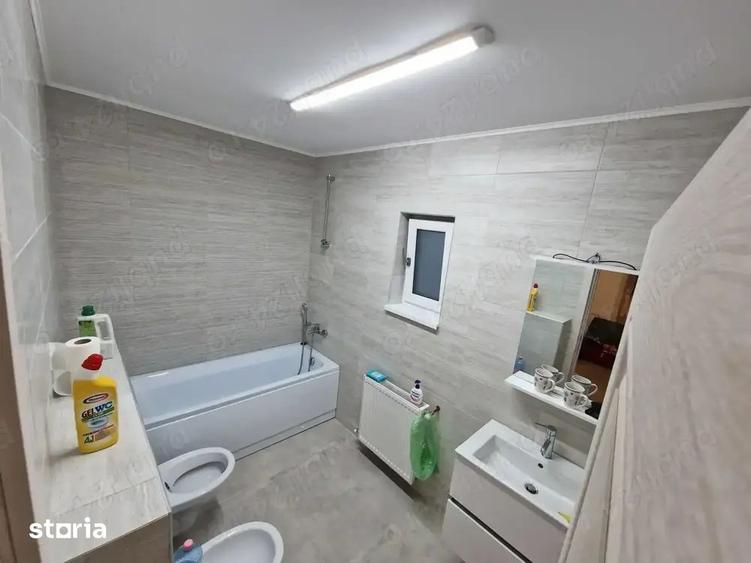 Casă cu 4 camere cu Teren 320 Mp în Valea Adâncă