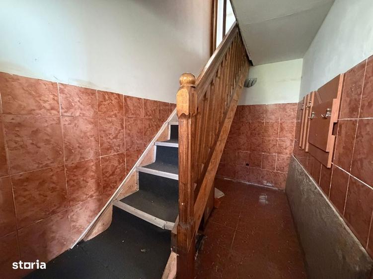 Casă cu 4 camere cu Teren 158 Mp în Păcurari