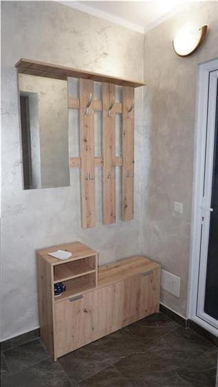 Apartament cu 3 camere decomandat în 1 Mai