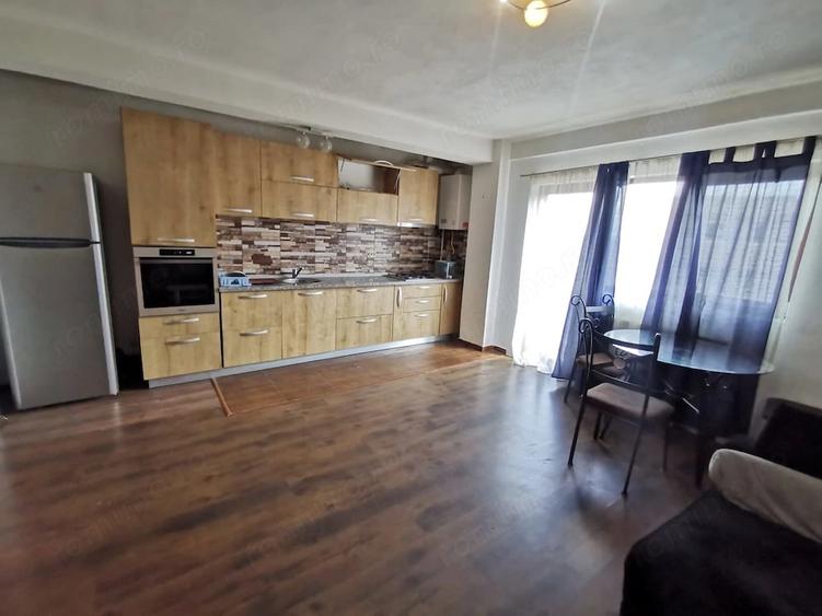 Apartament cu 2 camere semidecomandat în Lunei