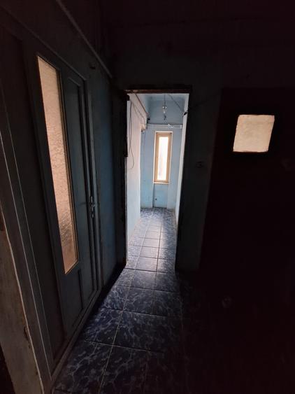 Apartament cu 4 camere decomandat în Calea Victoriei