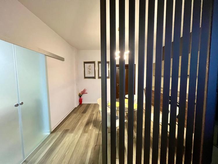 Apartament cu 3 camere decomandat, mobilat în Lipovei