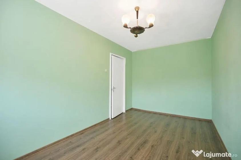 Apartament cu 2 camere semidecomandat în Teilor