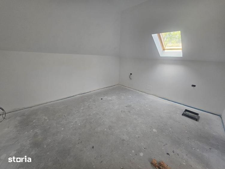 Casă cu 4 camere cu Teren 376 Mp în Curtea de Argeș