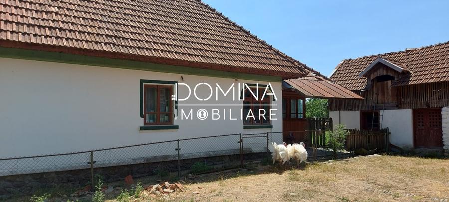 Casă individuală cu 3 camere cu Teren 1583 Mp în Polovragi