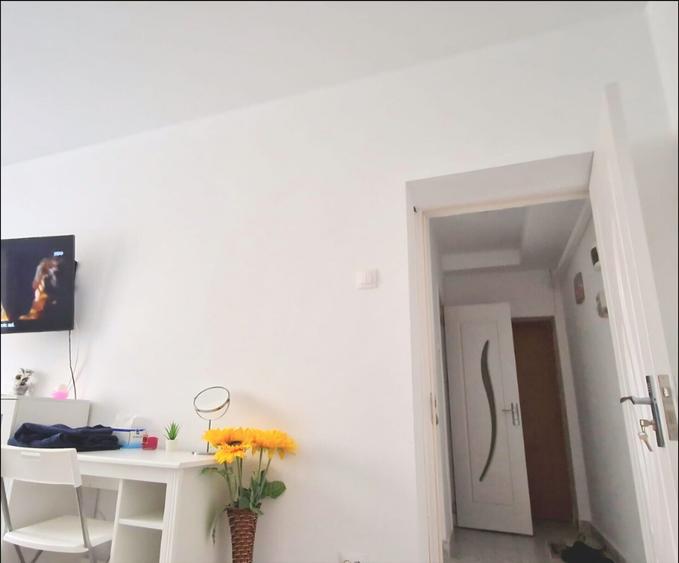 Garsonieră decomandată, mobilată în Floreasca