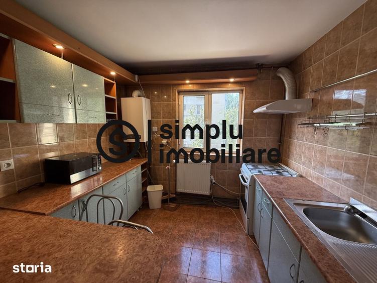 Apartament cu 3 camere semidecomandat în Brazda lui Novac