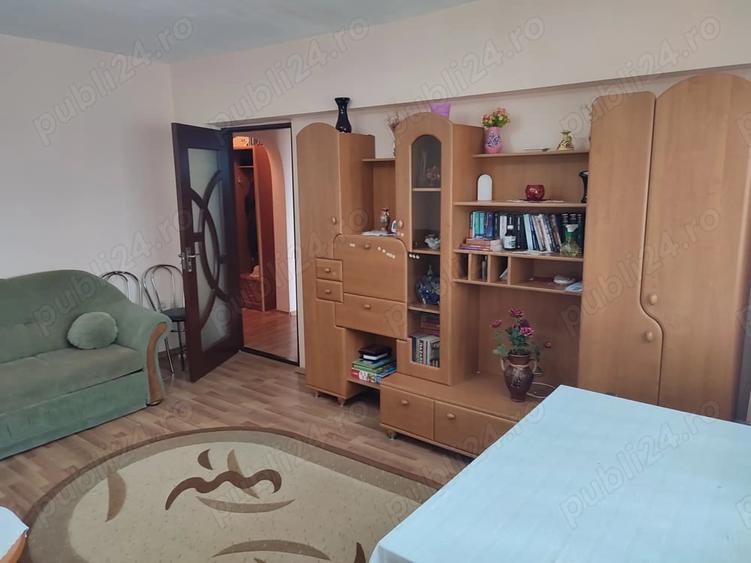 Apartament cu 2 camere decomandat în Radu Negru