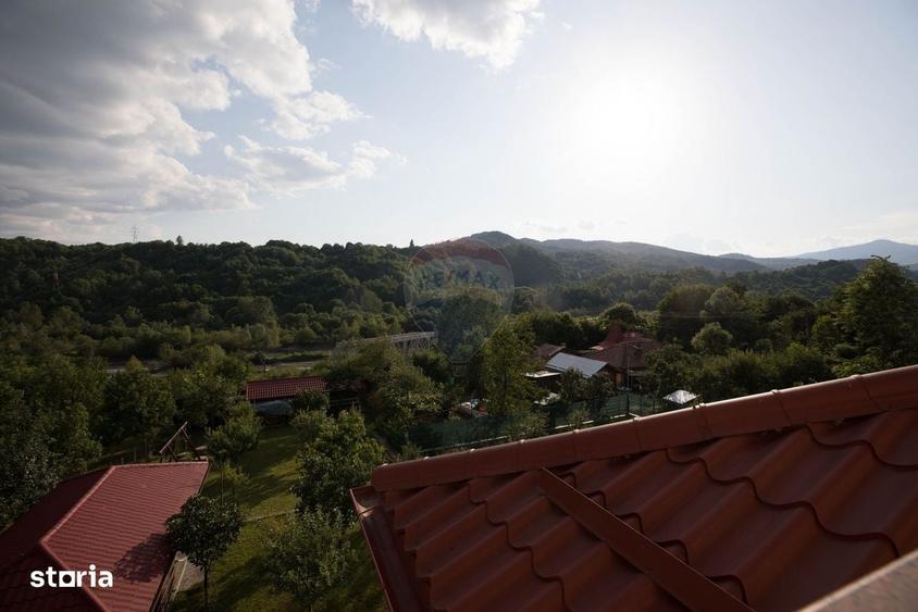 Casă cu 4 camere în Nistorești
