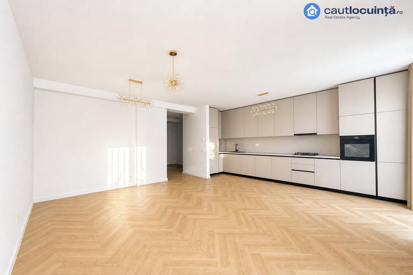Casă individuală cu 4 camere cu Teren 110 Mp în Tunari
