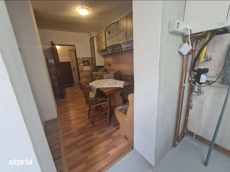 Inchiriez 3 camere Grivitei pet friendly cu parcare - 11