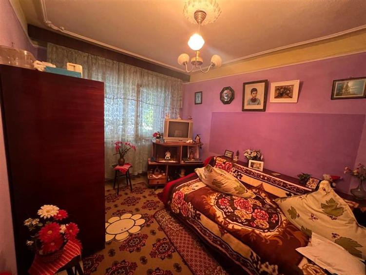 Apartament cu 3 camere decomandat, mobilat în Dancu