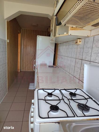 Apartament cu 2 camere decomandat, mobilat în Central