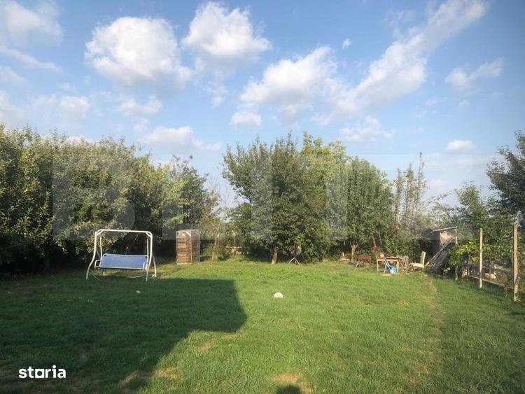 De vanzare casa 4 camere , 9 ari teren , intrare in Paulesti - 15